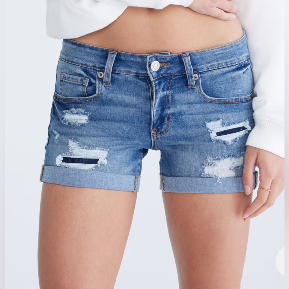 Aéropostale Seriously Stretchy Low-Rise Denim Midi Shorts | size 2